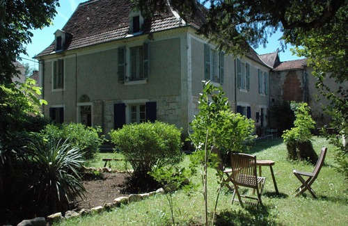 Cubjac Cottage | Beautiful holiday home for 3 to 4 people in a small village on the river.
