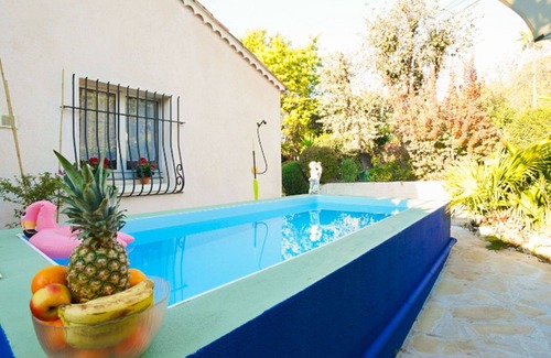 Mouans-Sartoux Villa | Beautiful private villa for 4 guests with private pool, A/C, WIFI, TV, terrace and pets allowed