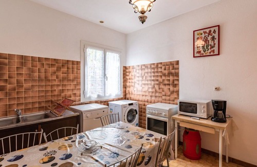 Santa-Lucia-di-Moriani House | Beautiful apartment in villa for 6 people with WIFI, TV, patio and pets allowed