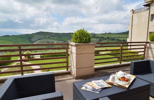 San Casciano dei Bagni Apartment | Beautiful apartment for 4 people with A/C, pool, WIFI, TV, terrace, panoramic view and parking