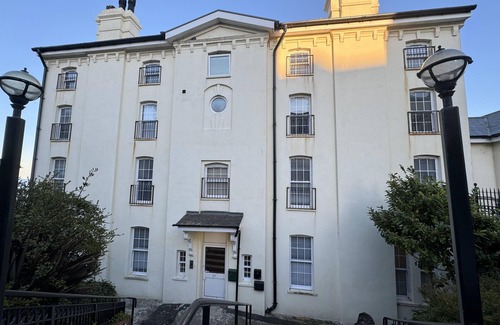 Walton on the Naze Apartment | Beautiful 1-bed Apartment in Walton on the Naze