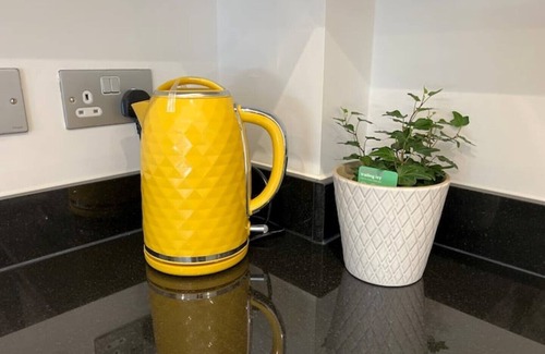 Cheadle Hulme Apartment | Beautiful 1 bed flat in Cheadle