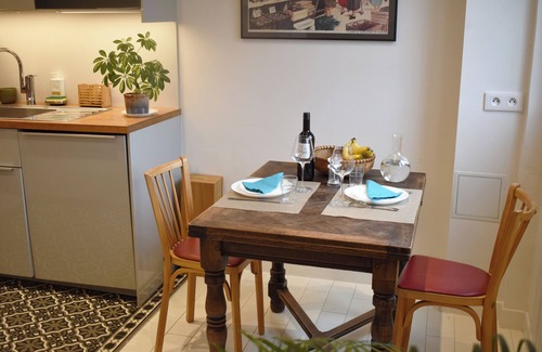 Montparnasse Apartment | Beautiful 1 Bedroom Near Montparnasse Market