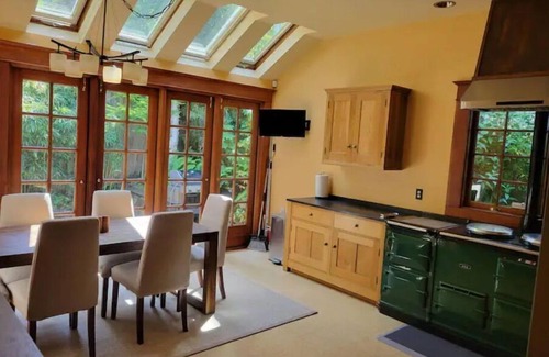 Nob Hill Apartment | Beautiful 1906 Victorian home in Nob Hill district