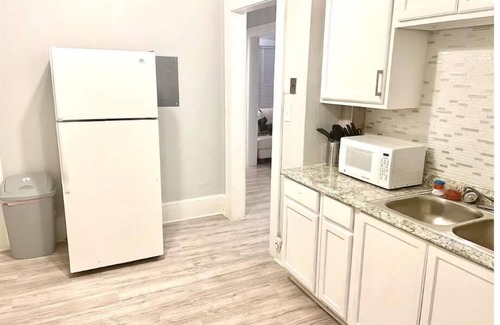 East Point Apartment | Beautiful 1B/1B in Southwest Atlanta.