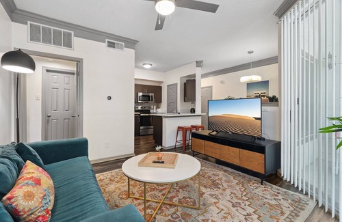 North Burnet Apartment | Beautiful 1BR Next to The Domain 6514