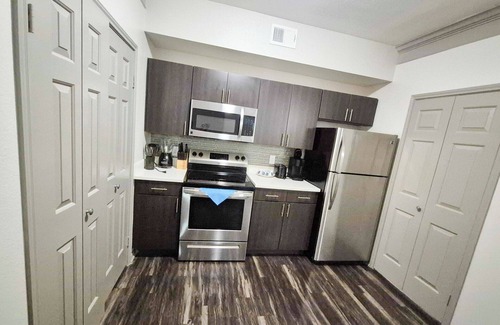 North Burnet Apartment | Beautiful 1BR Next to The Domain 5434