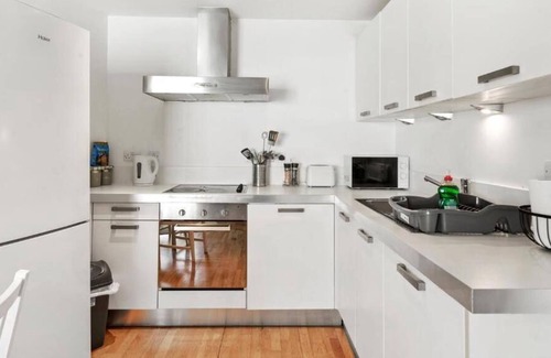 Sheffield Apartment | Beautiful 2 Bed in Central Sheffield - Parking