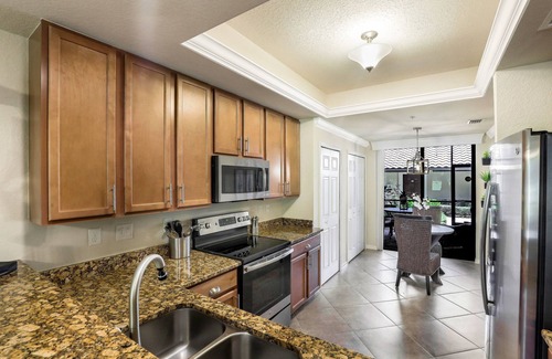 Naples Condo | Beautiful 2-Bed 2-Bath Veranda w/Den in brilliant Bonita National