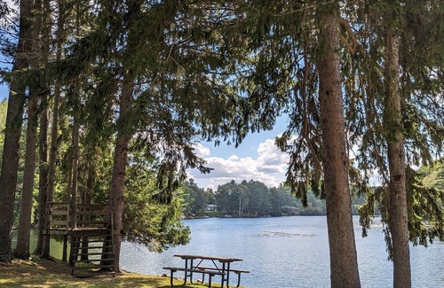 Minden Cottage | Beautiful 2 Bedroom Cottage on Minden Lake