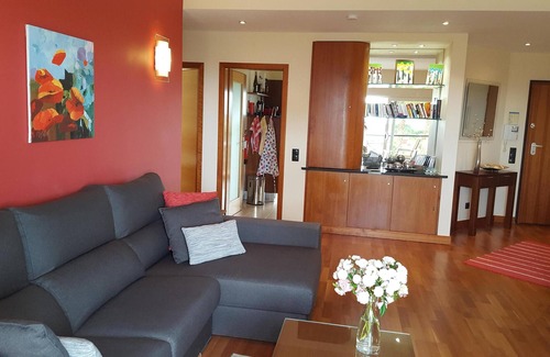 Alfarrobeira Apartment | Beautiful 2 Bedroom Apartment with Sea View near the Golf