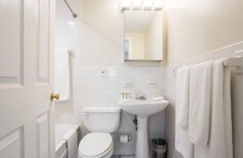 Downtown Boston Apartment | Beautiful 2 Bedroom Financial District Apartment