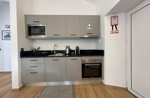 Calheta House | Beautiful 2 Bedroom Ocean Front Stone House In São Jorge, Azores (Belo Canto)