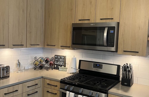 Cumberland Apartment | Beautiful 2 bedroom with pool view