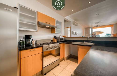 La Puntilla Apartment | Beautiful 2 BR Condo - Near the Beach - Pool