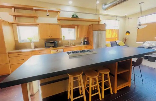 Downtown Sacramento House | Beautiful 2Br/2Ba in Sacramento Midtown