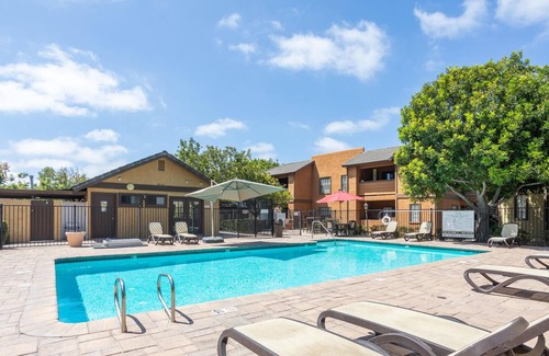 Mira Mesa Apartment | Beautiful 2BR Condo in San Diego + Pet-Friendly