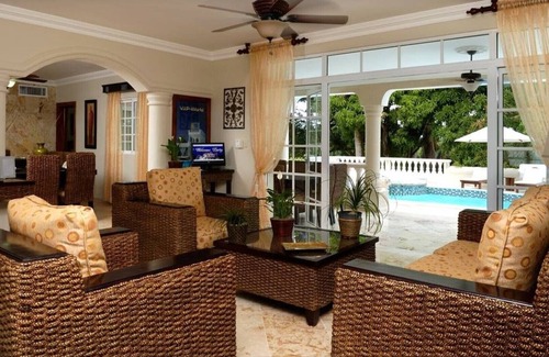 Los Brazos Resort | Beautiful 3 and 4 bedroom Crown Villas/Private Pool, and maid!