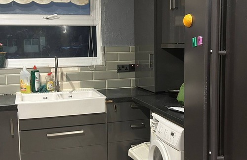 Thamesmead House | Beautiful 3-bed House in London