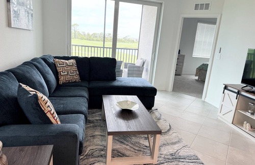 Venice Condo | Beautiful 3-Bed Resort Style Furnished Condo with Golf Membership Available!