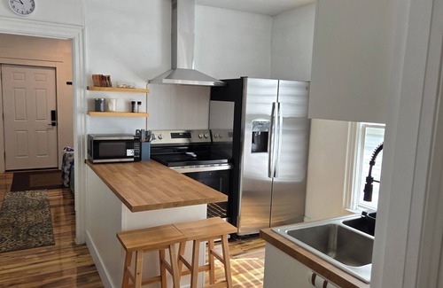 Niagara Falls House | Beautiful 3-Bedroom Home in Niagara Falls, New York