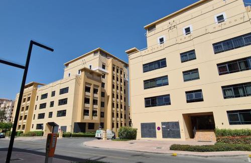 The Greens Apartment | Beautiful 3 Bedroom Apartment in The Greens