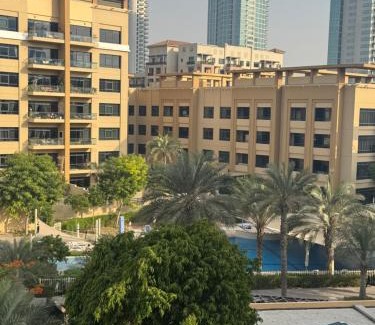 The Greens Apartment | Beautiful 3 Bedroom Apartment in The Greens