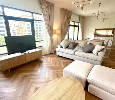 The Greens Apartment | Beautiful 3 Bedroom Apartment in The Greens