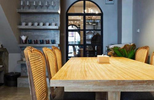 Bangkok Central Business District Villa | Beautiful 3 Bedroom Baroque House near Asoke BTS