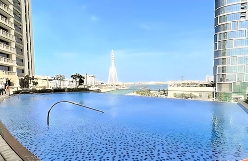 Jabal Ali 2 Apartment | Beautiful 3 Bedroom Beachfront Apartment with a view of Dubai Marina