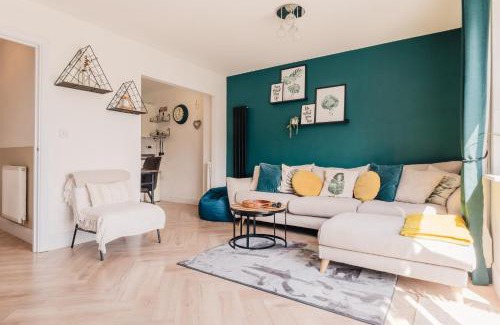 Hawbridge Apartment | Beautiful 3 Bedroom Home Near Worcester