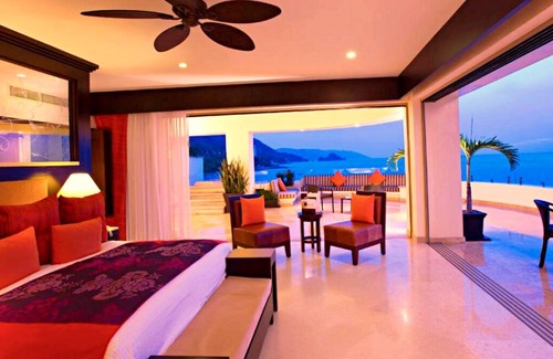 South Shore Hotel Area Resort | Beautiful 3 Bedroom Oceanfront Penthouse - Puerto Vallarta