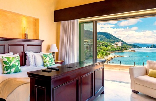 South Shore Hotel Area Resort | Beautiful 3 Bedroom Oceanfront Penthouse - Puerto Vallarta