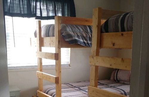 La Follette Other | Beautiful 3 bedroom secluded farmhouse / mountain view / ride your atv to trail