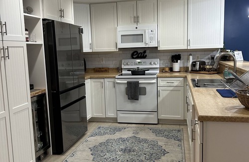 Crisfield Condo | Beautiful 3 bedroom waterfront condo, top floor- overlooking the Chesapeake Bay!
