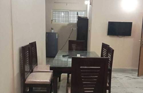 Hyderabad House | Beautiful 3BHK Home for families @prime location in Hyd, 20 mins from Airport