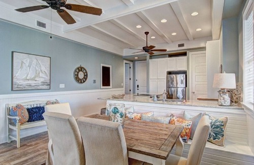 Cinnamon Shore Condo | Beautiful, 3rd-Fl, Pet-Friendly Condo@Cinnamon Shore w/Easy Amenity Access!