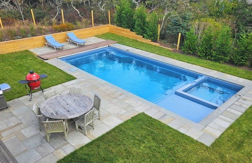 Tom Nevers House | Beautiful 4 bed with Pool + Spa