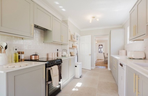 Woodstock House | Beautiful 4 Bedroom Cotswolds Home near Woodstock