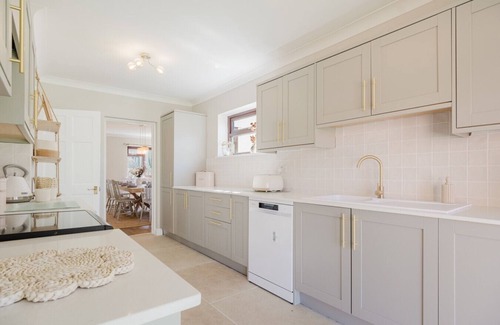 Woodstock House | Beautiful 4 Bedroom Cotswolds Home near Woodstock