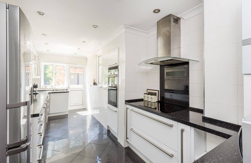 Winchmore Hill House | Beautiful 4 bedroom Family House!3 floors!Garden!