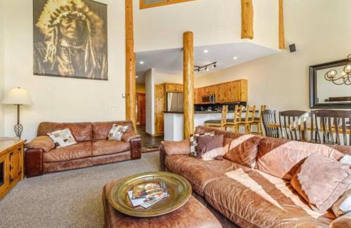 Four O'Clock House | Beautiful 4 Bedroom Townhome Near Snowflake Lift In Breckenridge