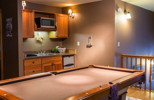 Lake Placid Condo | Beautiful 4-bedroom with private outdoor space. 5min walk to Main St