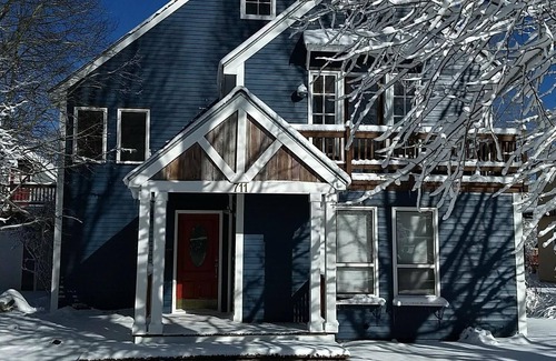 Crested Butte House | Beautiful 4 br/3 ba with huge yard & 2 living areas