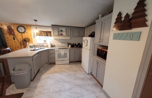 Bessemer House | Beautiful 4 season getaway in the scenic northwoods of the Western UP!