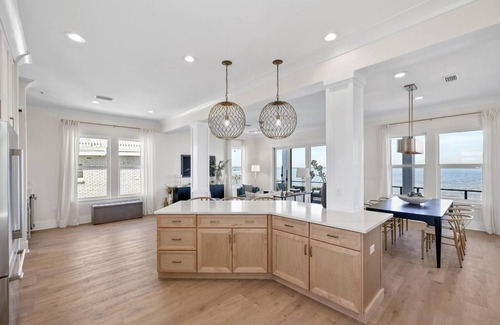 Pensacola Beach House | Beautiful 5 Bedroom, 4 Bath Waterfront Home w/Pool! Pet Friendly!