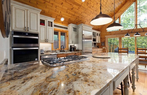 Crosslake Cabin | Beautiful 5-bedroom house in Enchanting Crosslake -Pontoon Incl with 7 day stay!