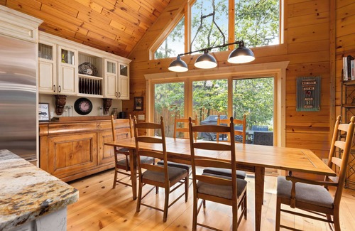 Crosslake Cabin | Beautiful 5-bedroom house in Enchanting Crosslake -Pontoon Incl with 7 day stay!