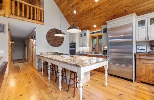 Crosslake Cabin | Beautiful 5-bedroom house in Enchanting Crosslake -Pontoon Incl with 7 day stay!