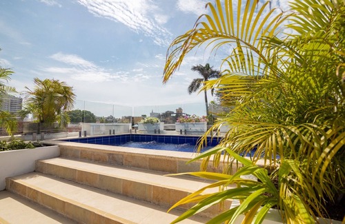 Centro Villa | Beautiful 5 Bedroom House w/Pool in Walled City